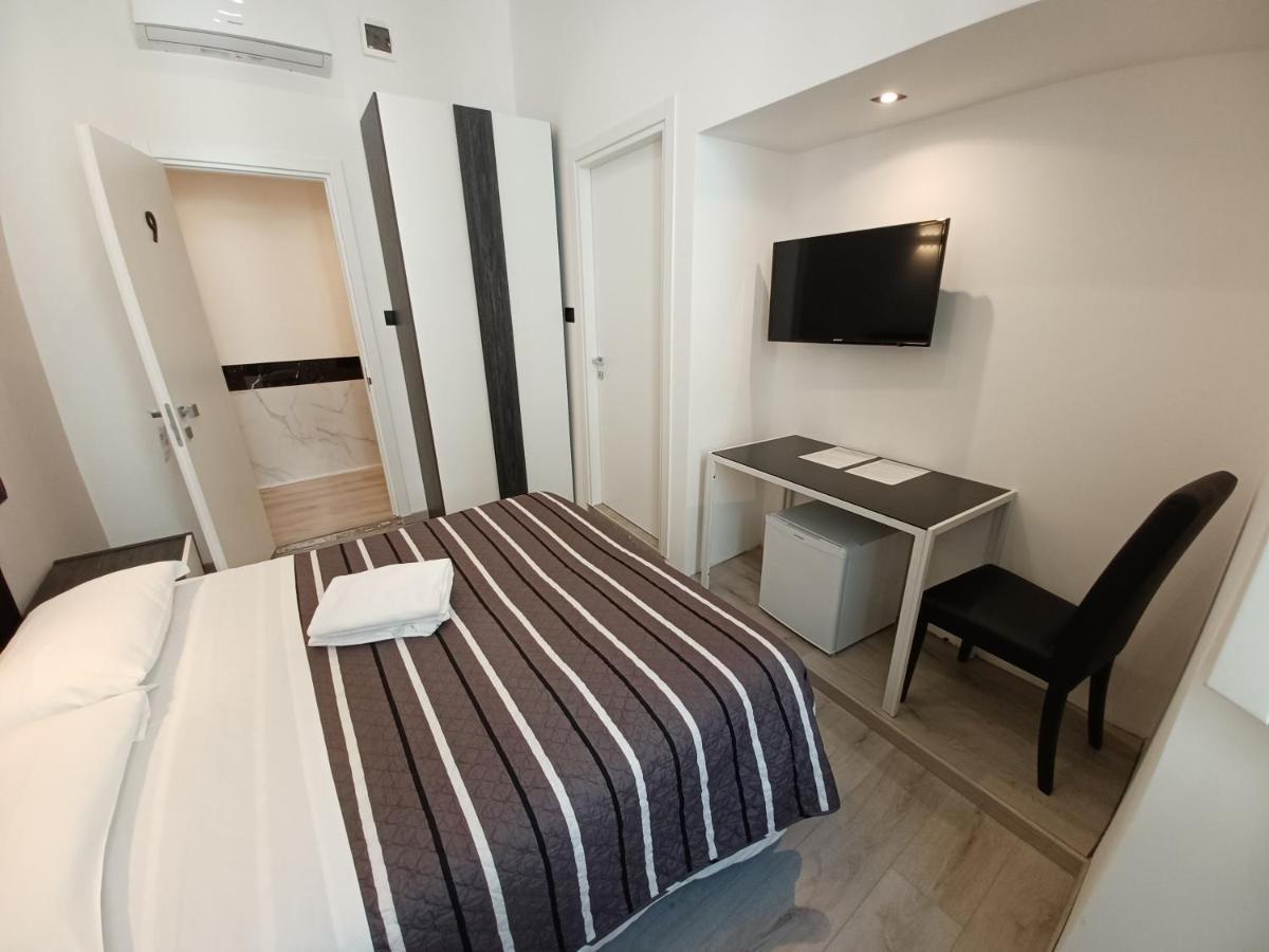 Hotel Mimosa Pantheon Rome Bagian luar foto
