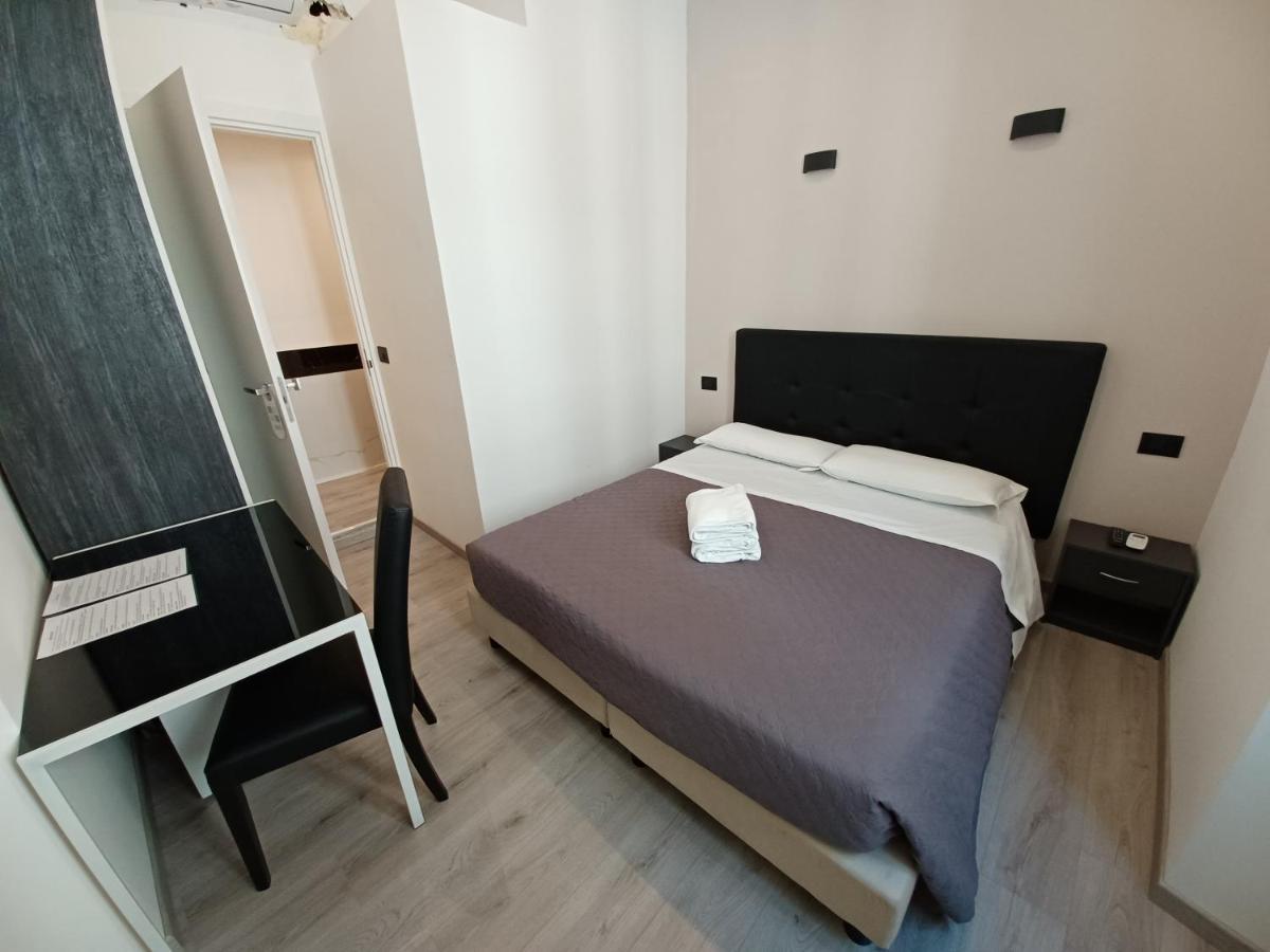 Hotel Mimosa Pantheon Rome Bagian luar foto