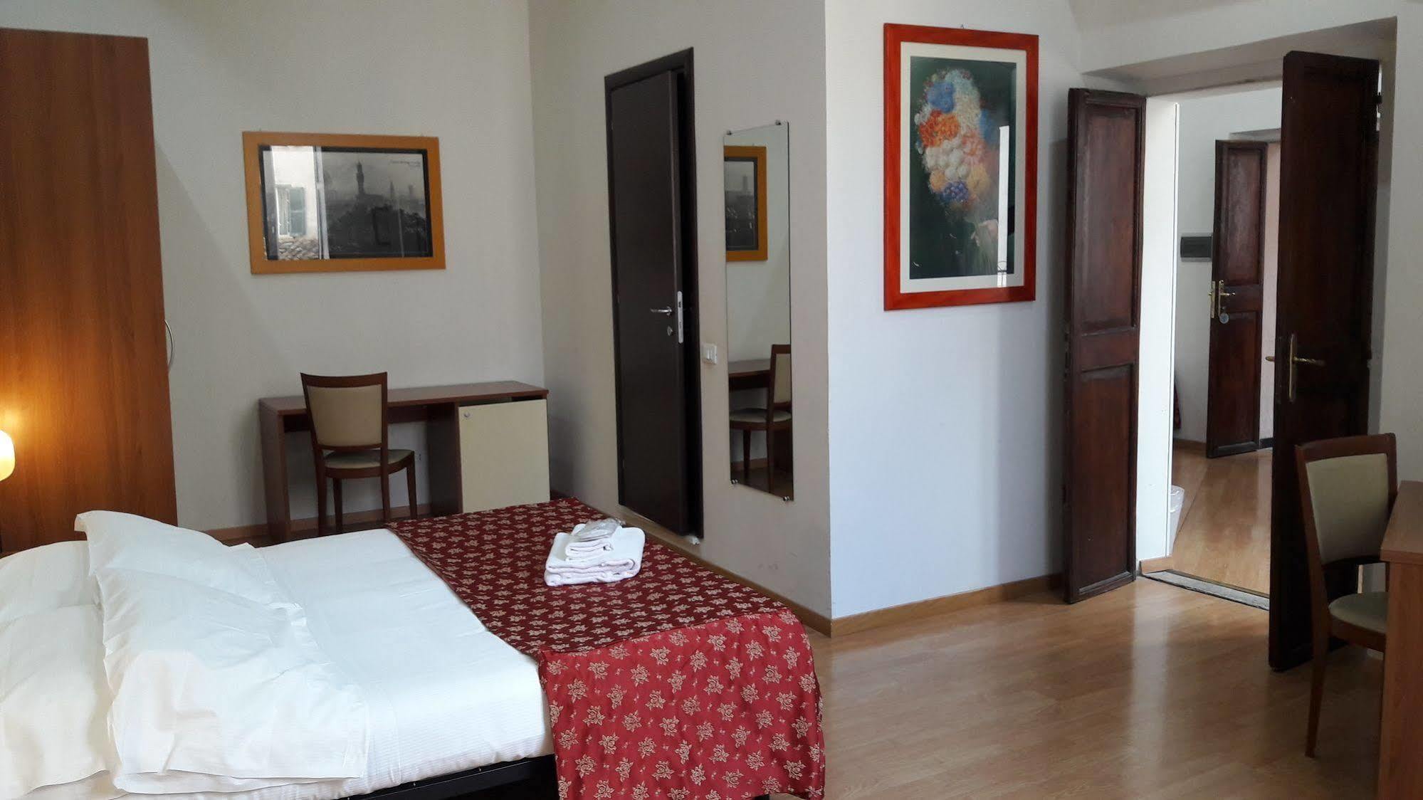Hotel Mimosa Pantheon Rome Bagian luar foto