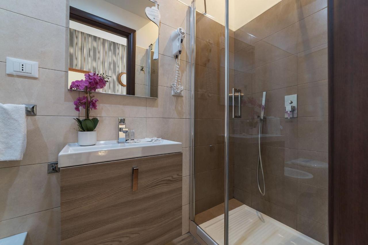 Hotel Mimosa Pantheon Rome Bagian luar foto